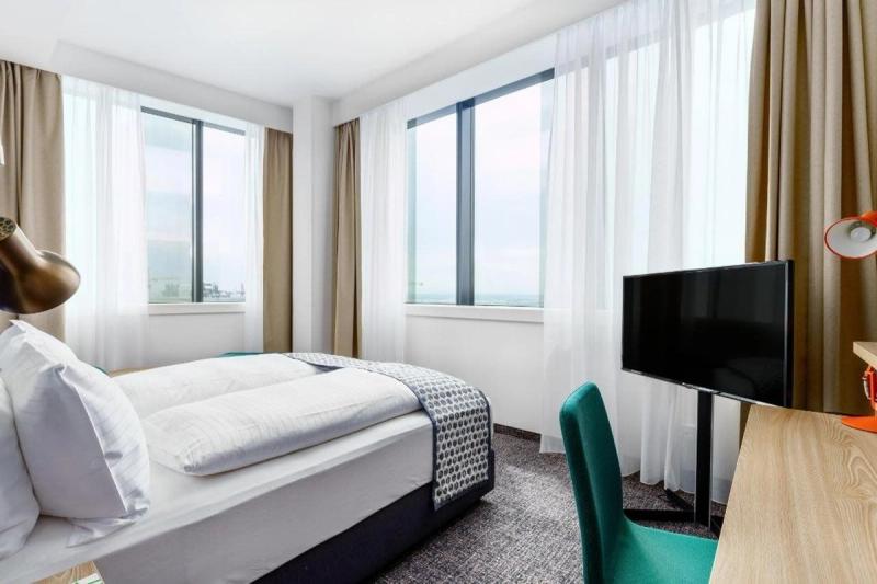 HOLIDAY INN Vienna - South - Image 2
