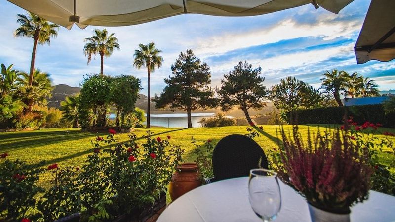 B bou Hotel La Vinuela & Spa - Image 9