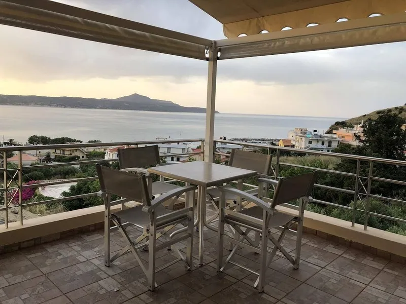 Sunrise Suites