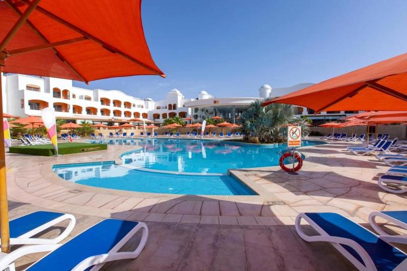 Naama Waves Hotel - Image 10
