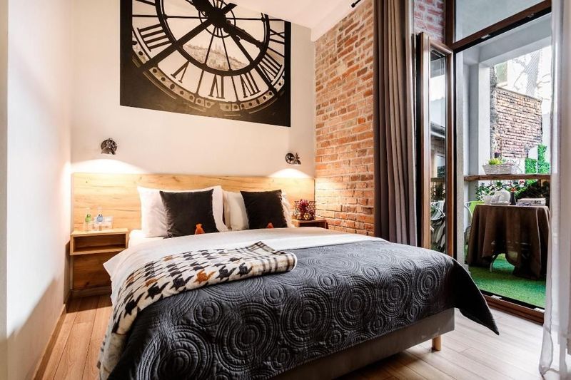 Art & Garden Residence - Image 2