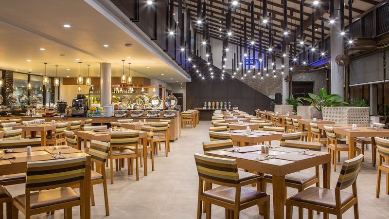 Deevana Plaza Krabi Aonang - Image 5