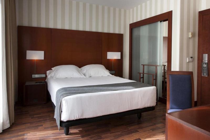 Hotel Zenit Malaga - Image 2