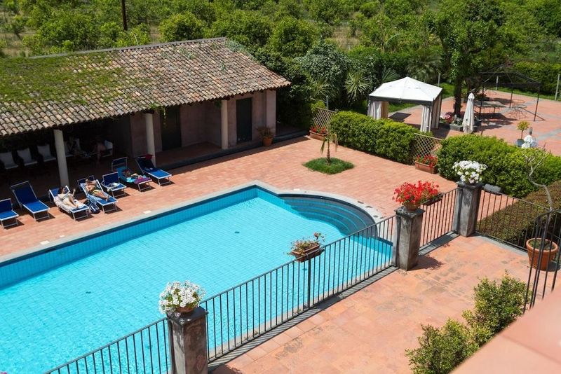 Etna Hotel - Image 2