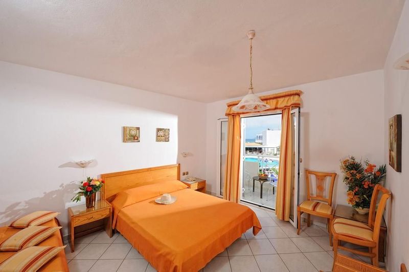 Ariadne Beach Hotel - Image 10