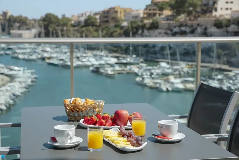 PortoDrach Aparthotel & Suites