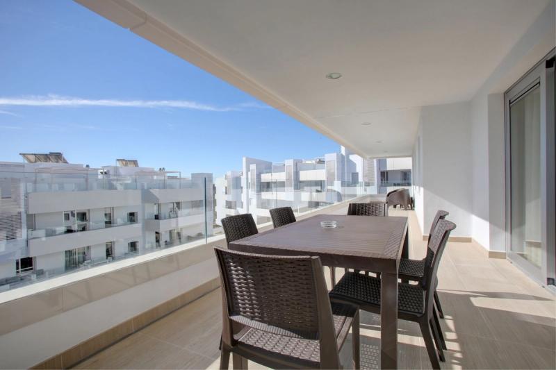 Aqua Apartments Marbella - Image 3