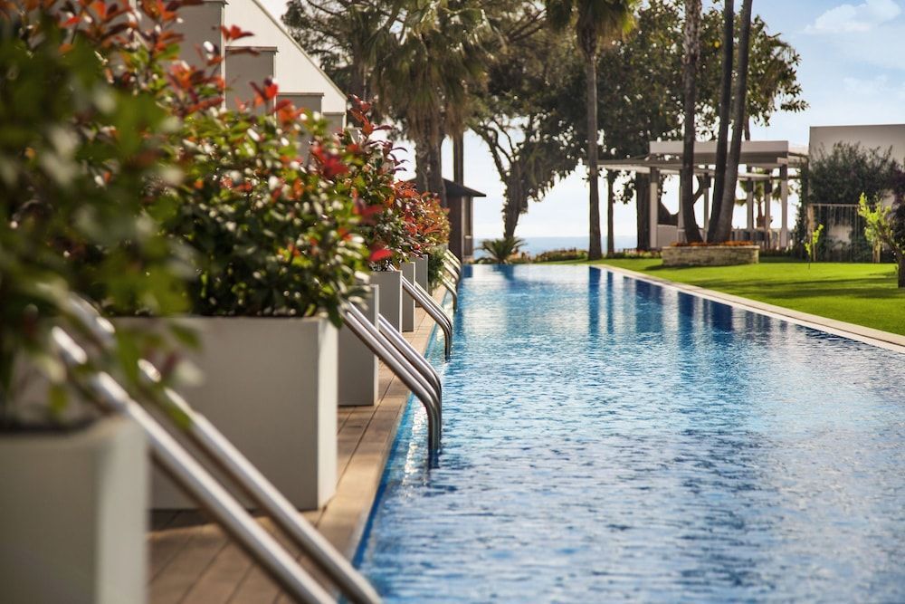 Acanthus & Cennet Barut Collection - Image 3