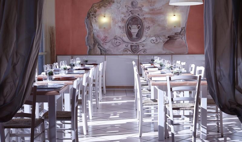 Hotel Italia - Image 8
