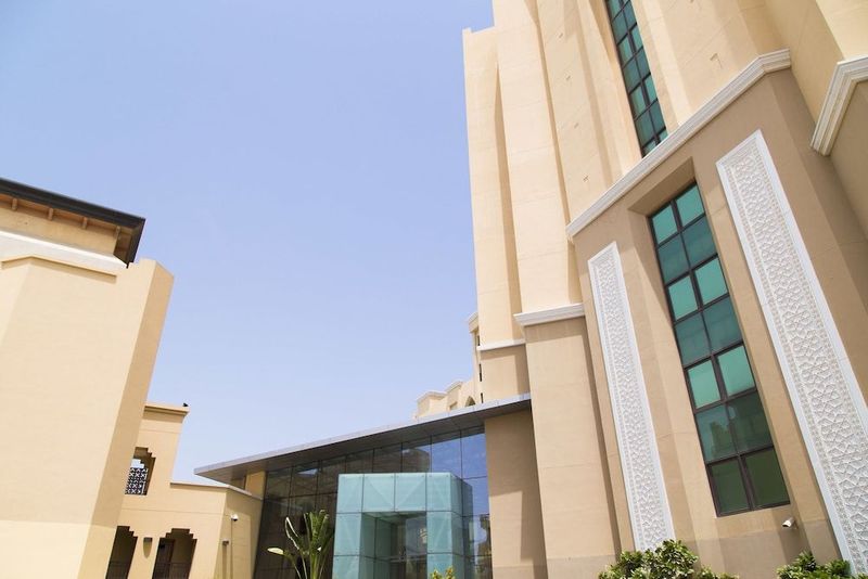 Traders Hotel, Qaryat Al Beri, Abu Dhabi - Image 4