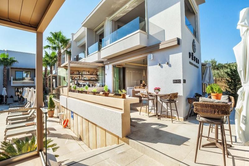 Pefki Deluxe Residences - Image 3
