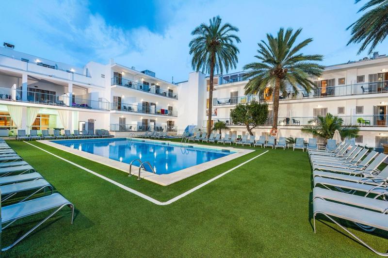 Eix Alcudia Hotel - Image 10
