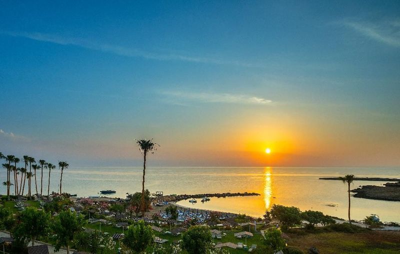 Cavo Maris Beach Hotel - Image 3