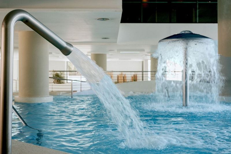 Hotel Deloix Aqua Center - Image 3