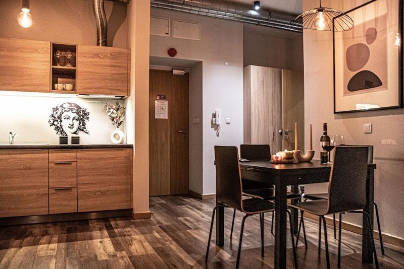 Wine Apartments - Image 3