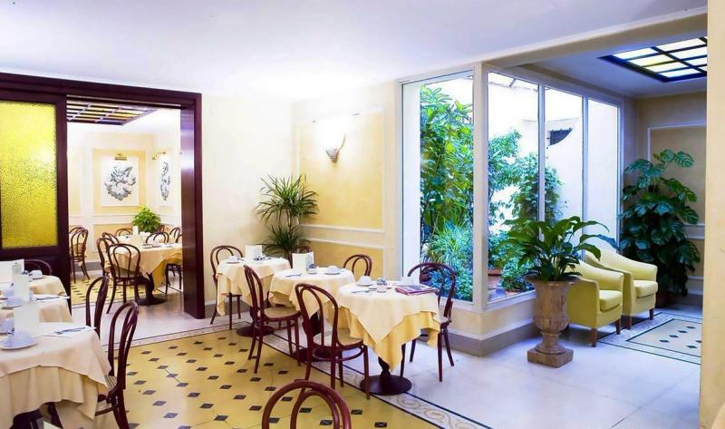 Hotel Corona d'Italia - Image 4