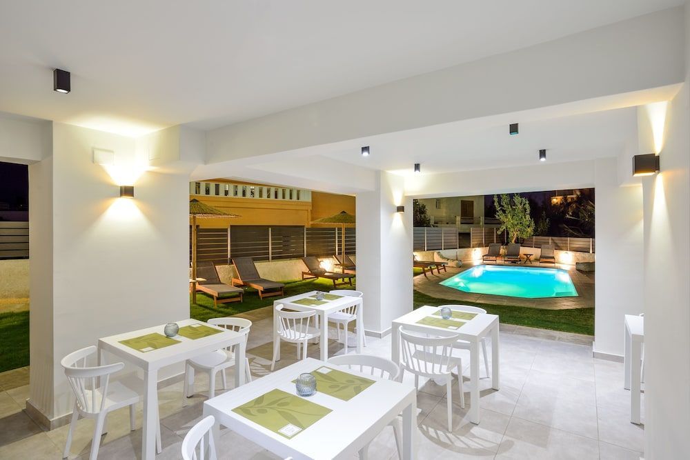 Elia Kalamaki Hotel - Image 8