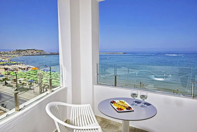 Swell Boutique Hotel