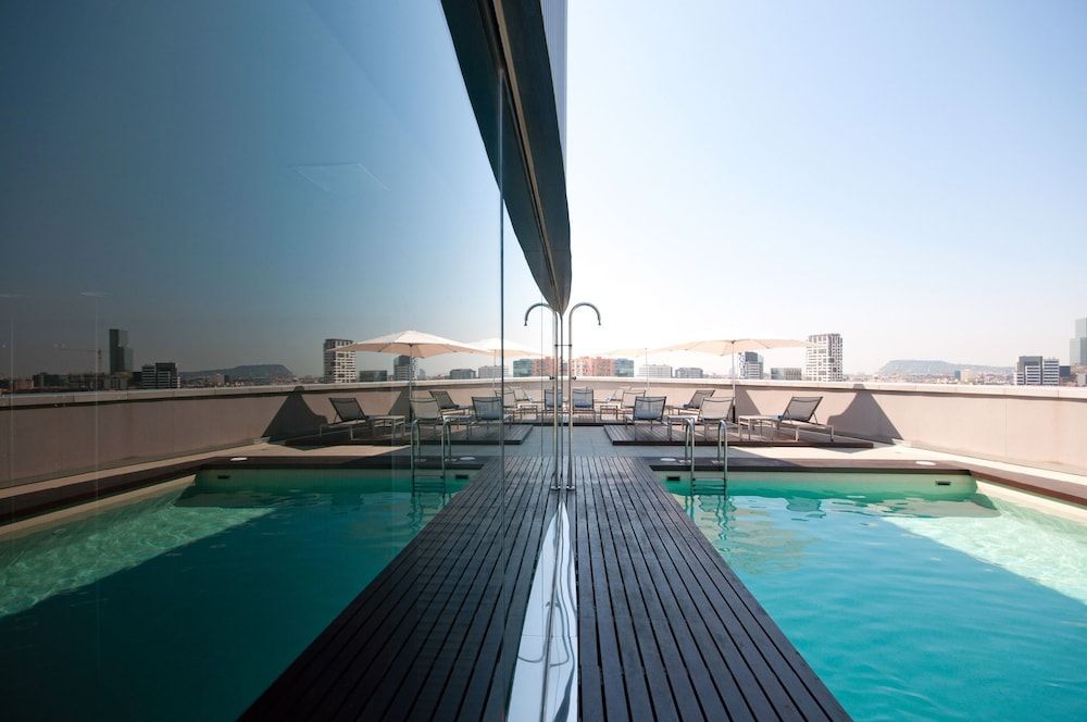 Hotel Barcelona Condal Mar, managed by Melia - Image 2