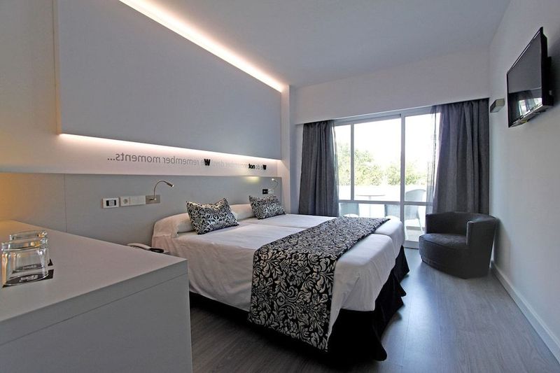 BG Hotel Pamplona - Image 8