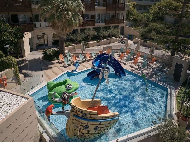 Minos Hotel - Image 5