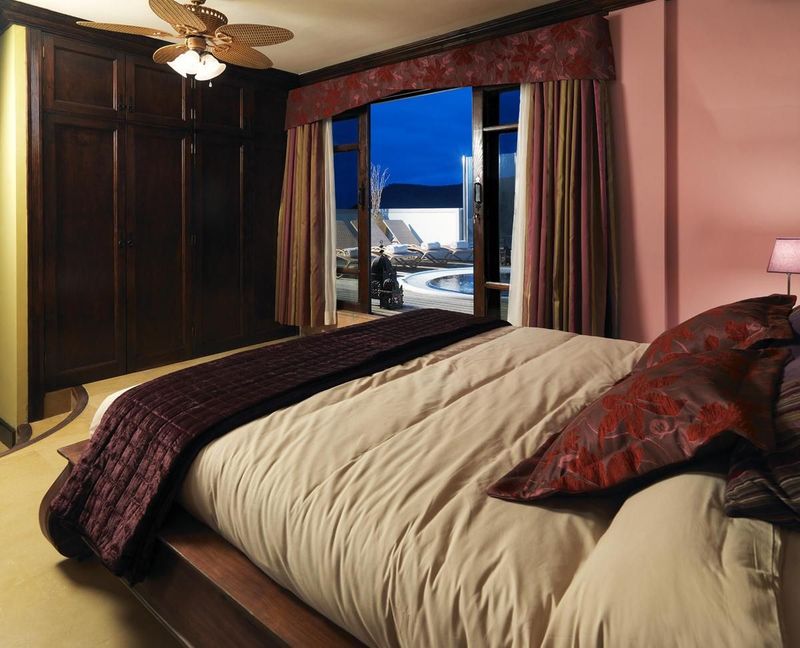 Regency Country Club Apartments Suites - Image 10