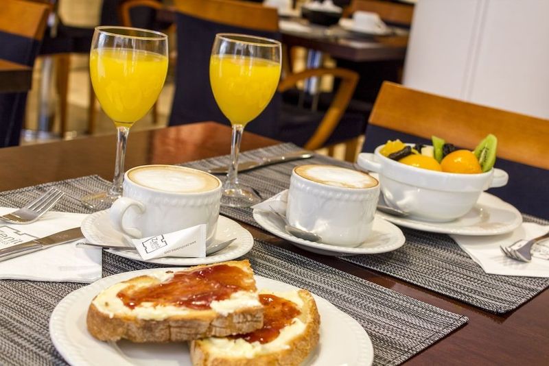 Hotel Zenit Malaga - Image 3