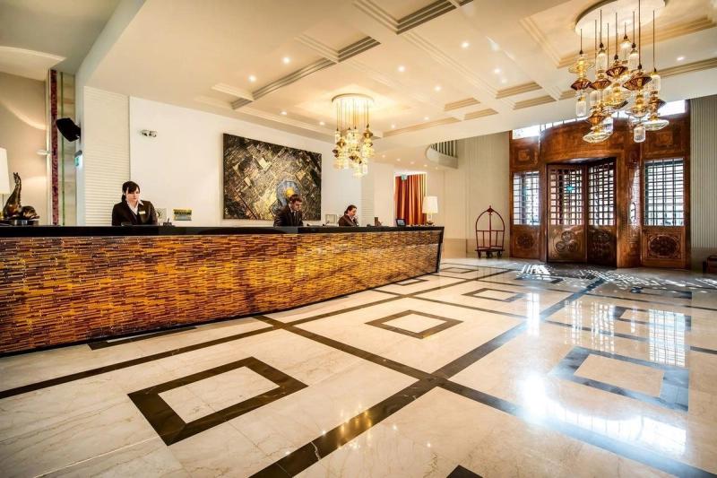 Continental Hotel Budapest - Image 10