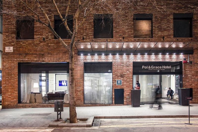 Pol & Grace Hotel - Image 8
