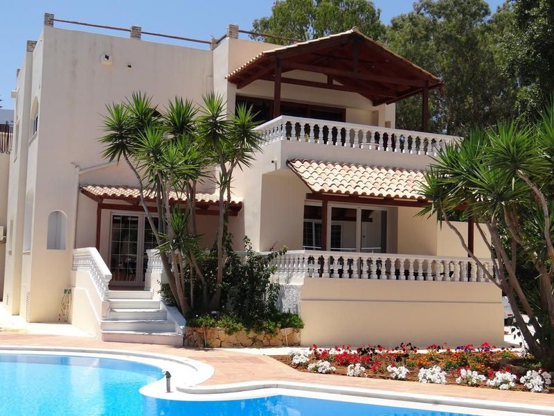 Perla Beach - Image 3