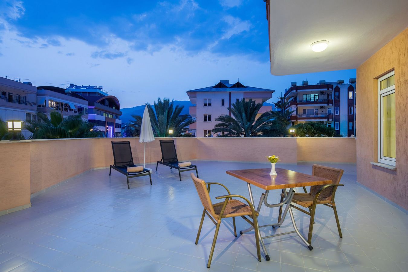 Lejlighed med terrasse på May Flower Apart Hotel i Alanya