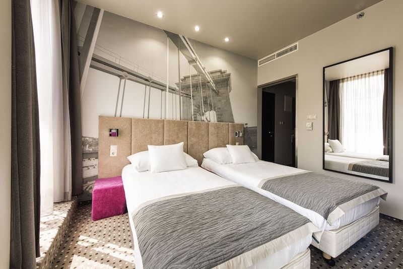 Carat Boutique Hotel - Image 1