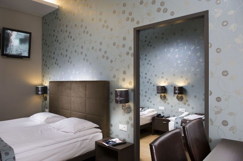 Opera Garden Hotel & Apartments - Image 2