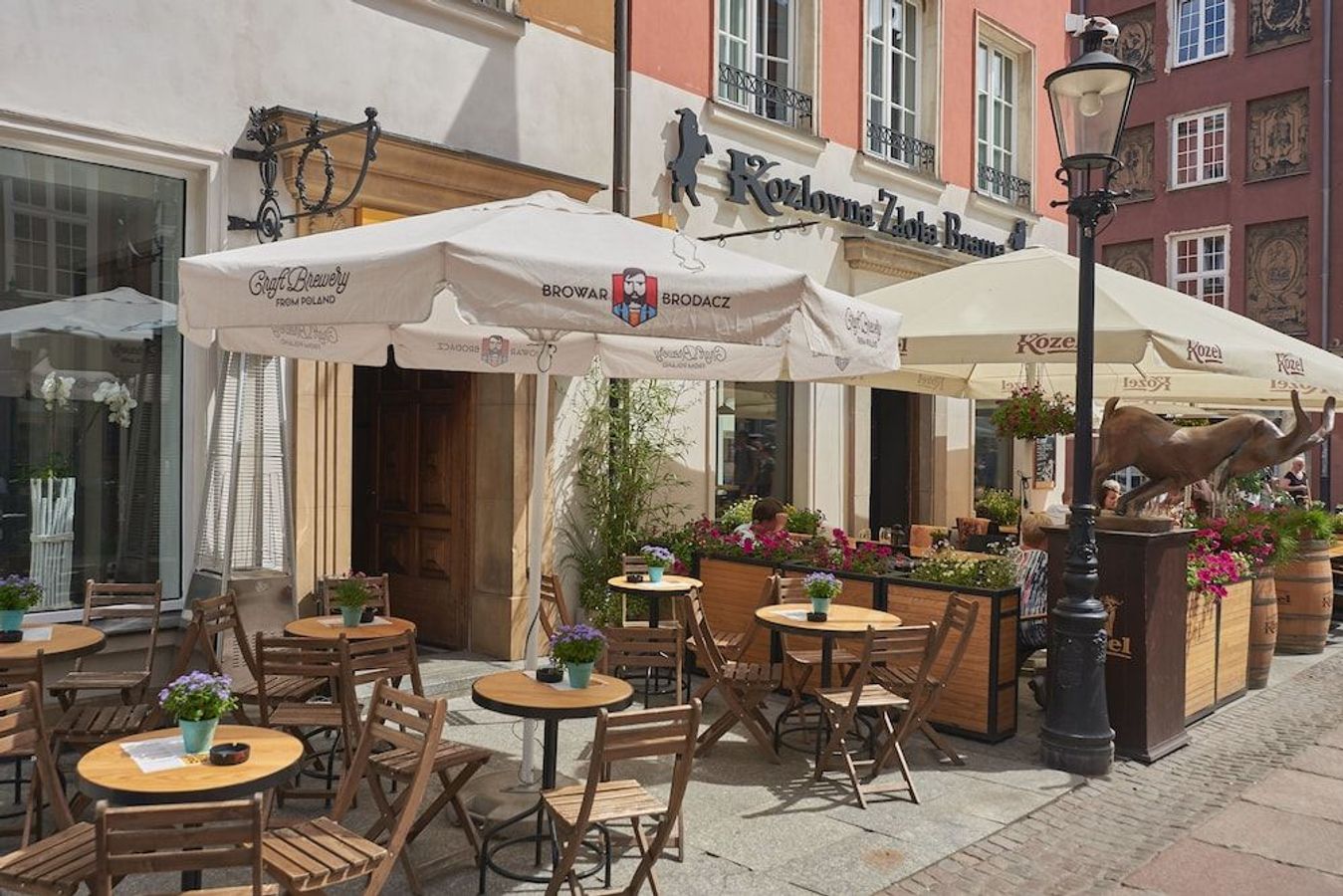 Hos Fama Residence bor du i centrum af Gdansk, på et indbydende hotel tæt på attraktioner og restauranter.