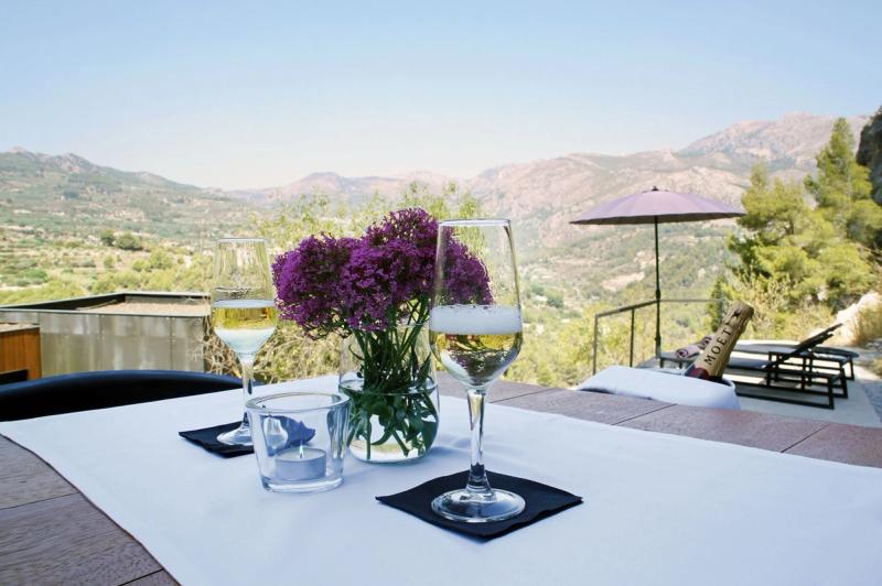 Vivood Landscape Hotel - Image 6