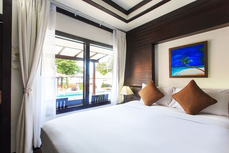 Chaweng Cove Beach Resort - Image 2