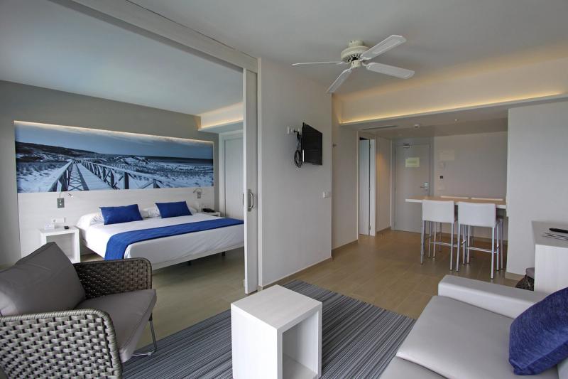 BG Tonga Tower Design Hotel and Suites - Image 5