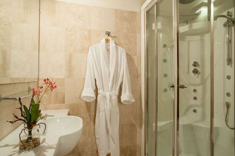 Hotel Flora - Image 10