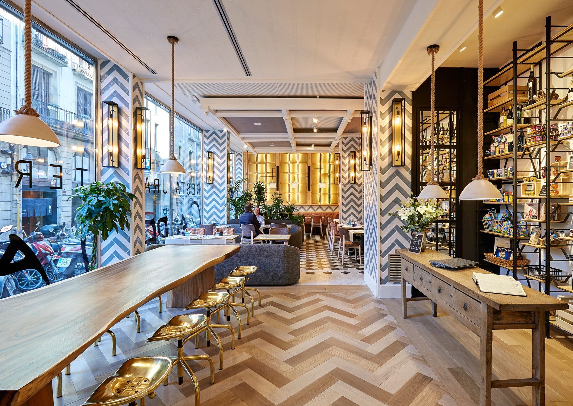 Restaurant på Barcelona Catedral i Barcelona