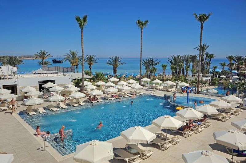 Nelia Beach Hotel & Spa - Image 10