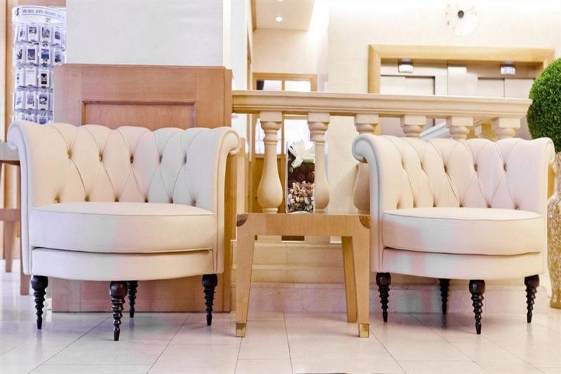 Le Chatelain Hotel - Image 7