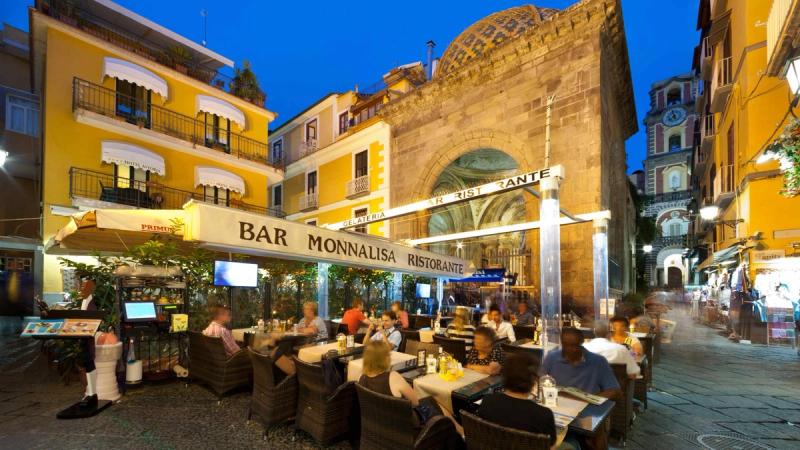 Hotel Astoria - Image 9