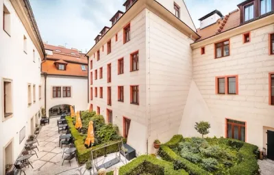 Elite Hotel