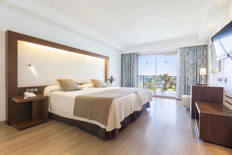 Hipotels Cala Millor Park - Image 2