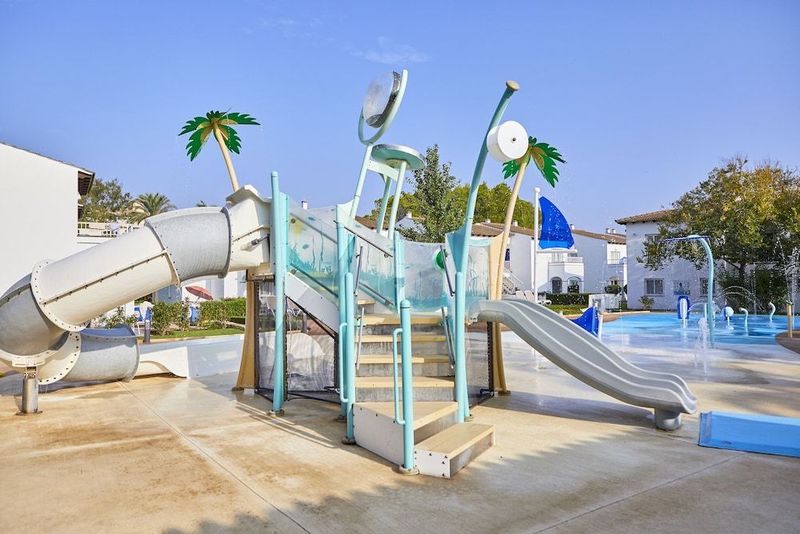 Seaclub Mediterranean Resort - Image 5