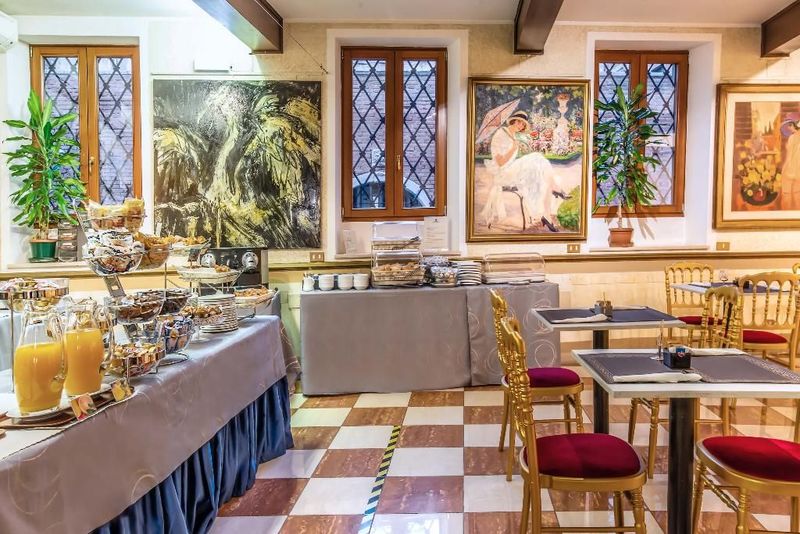 Hotel La Fenice et des Artistes - Image 5