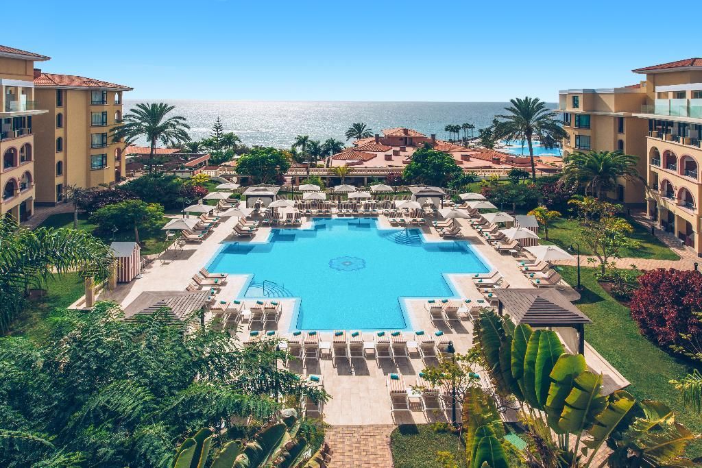 Iberostar Anthelia ligger med utsikt över havet i Costa Adeje.