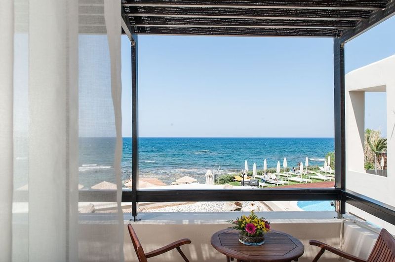 Corinna Mare Suites & Studios - Image 2