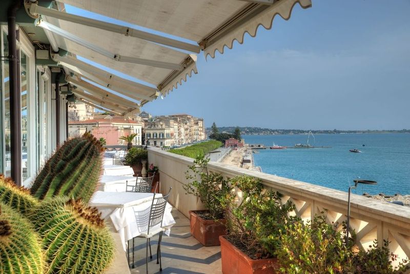 Grand Hotel Ortigia - Image 2