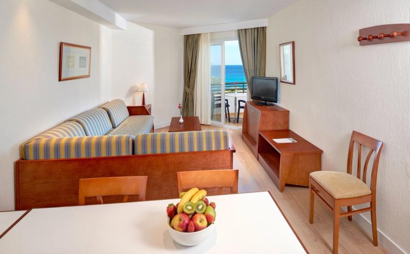 Hipotels Dunas Cala Millor Aparthotel - Image 5